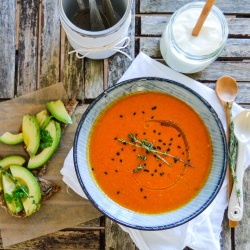 Tomato soup w. thyme
