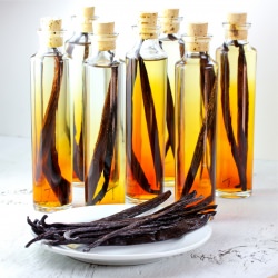 Homemade Vanilla Extract