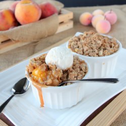 Peach Crumble with Oats Topping