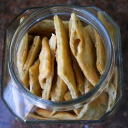 Roasted Garlic Crackers