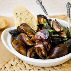 Mussels with White Wine, Chili and Shallots