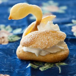 Filled Pate Choux Swan