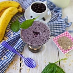 Blueberry Banana Spinach Smoothie