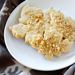 Maple Leaf Cookies