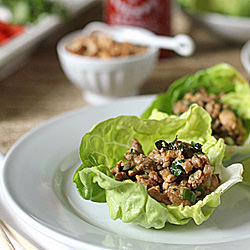 Spicy Minced Pork in Lettuce Bundle