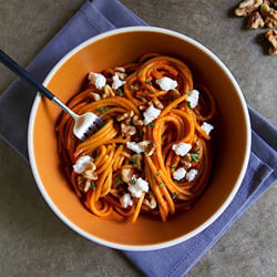 Roasted Red Pepper Pesto Pasta