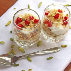 Granola & Yogurt Parfait