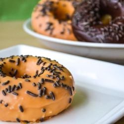 Baked Donuts w/ Pumpkin Spice Glaze