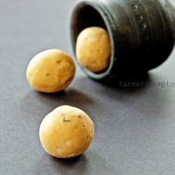 Besan Ladoo