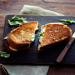 Apple-Cheddar Grilled Cheese