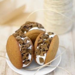 Cookie Dough Pumpkin Whoopie Pies