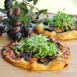 Pizza, fresh figs, brie, honey