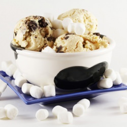 Fluffernutter Brownie Ice Cream