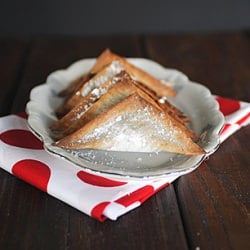 Peanut butter nutella wontons