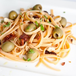 Spaghetti w/ Olives