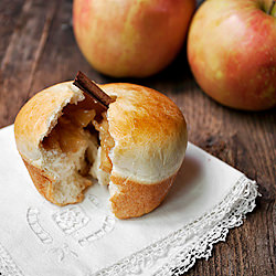 Apple Cinnamon Buns