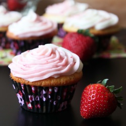 Strawberry Cheesecake Cupcakes