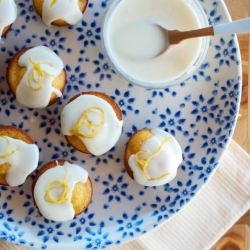 Almond and Lemon Baby Cakes