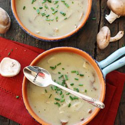 Low-Fat Creamy Mushroom Soup