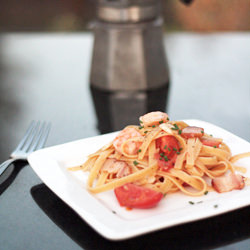 Tomato, Shrimp, & Bacon Fettuccine