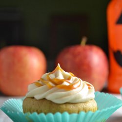 Carmel Apple Pie Cupcakes