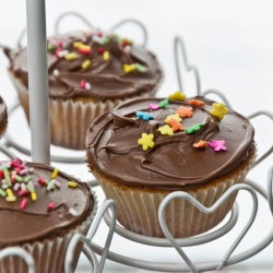 Simple Cupcakes with Nutella