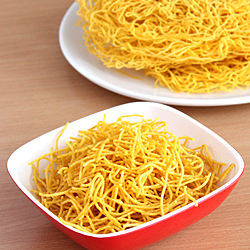 Sev – Crispy Indian Noodle Snack