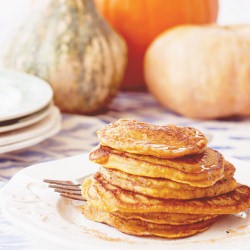Cinnamon & Spice Pumpkin Pancakes