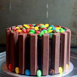 Kit Kat Cake