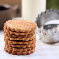Sablés w/ a Caramel Glaze