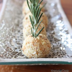 Gorgonzola Rosemary Cheese Balls