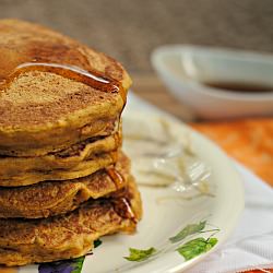 Vegan Pumpkin Pie Pancakes