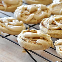 Pumpkin Cinnamon Roll Cookies