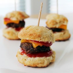 One-Bite Mini Burger Sliders