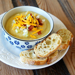 Creamy Cauliflower and Potato Soup