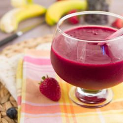 Detoxing Beet and Berry Smoothie