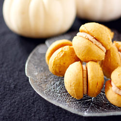 Pumpkin-Cookie Butter Sandwiches