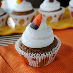 Pumpkin Pie Cupcakes with Cool Whip