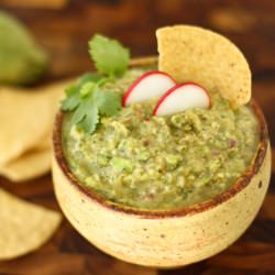 Tangy Roasted Tomatillo Guacamole