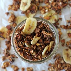 Banana Nutella Granola