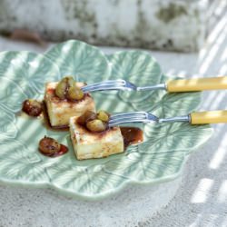 Cheese w/ Grapes Sauce