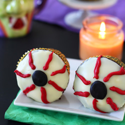 Eyeball Cupcakes