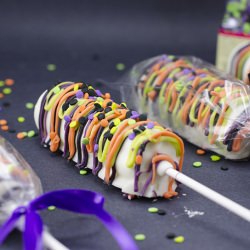Halloween Marshmallow Pops