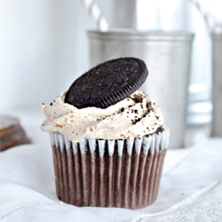 Peanut Butter Oreo Cupcakes