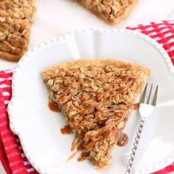 Apple Crisp Pizza