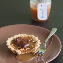 Hazelnut Caramel Tartelettes
