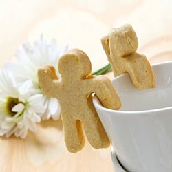 Cup-Adorning Lemon Cookies