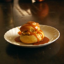 Pumpkin Caramel Profiterole