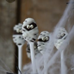 Mummy Chocolate Spoons