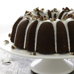 Molasses Spiced Bundt Cake